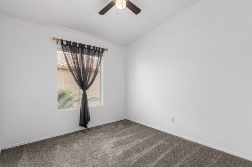 6258 Blackhawk Dr, Glendale AZ 85308-6671 exterior