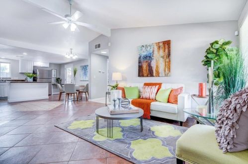 5633 Rosario Blvd, North Highlands CA  95660-4801 exterior