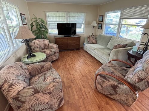 4094 Shady Ln, Boynton Beach, FL 33436-2345