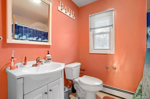 20 Mockingbird Ln, Washingtonville NY  10992-1711 exterior