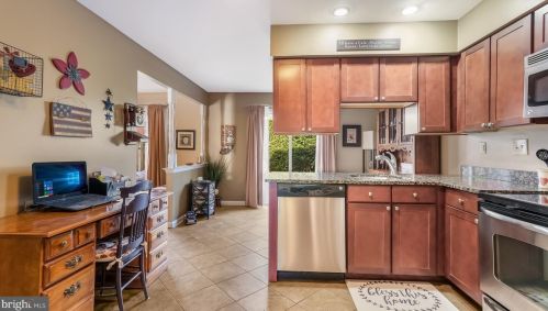 706 Springhouse Ct, Lansdale PA 19446-4350 exterior