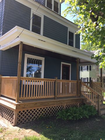 105 Vley Rd, Schenectady, NY 12302-2031