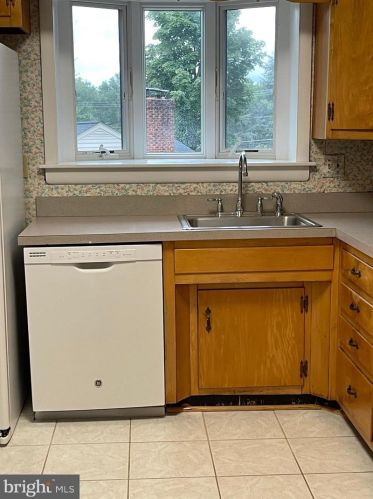 6235 Kilmer Ct, Falls Church VA  22044-1822 exterior