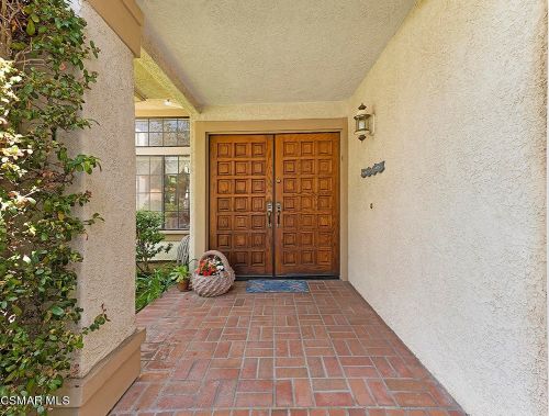 494 Messina Pl, Calabasas, CA 91377-4832