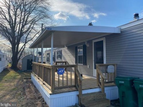 548 6th Ave, Wilmington, DE 19808-4918