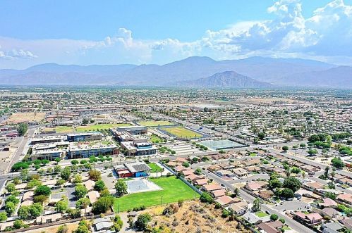 81676 De Oro Ave, Indio CA  92201-3828 exterior