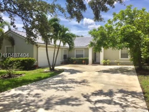 13020 20 St, Hollywood FL  33027-3408 exterior