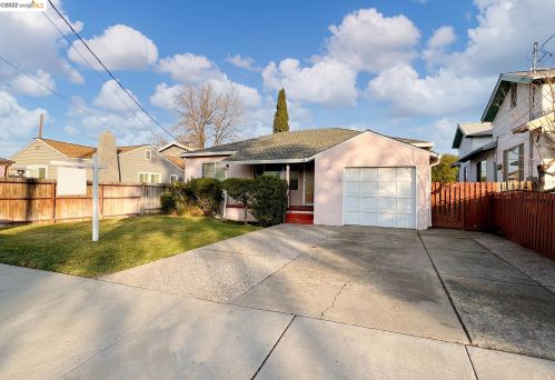 123 Alberts Ave, West Pittsburg, CA 94565-3103