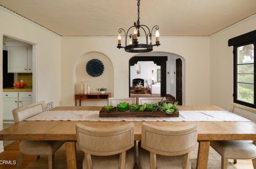 1765 Homewood Dr, Altadena CA  91001-2750 exterior