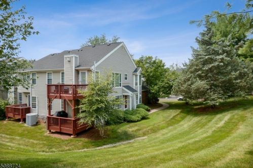 286 Morning Glory Ct, White House Station, NJ 08889-2017