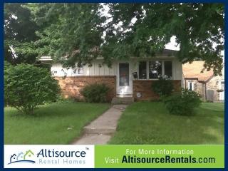 5437 Green Bay Ave, Milwaukee WI  53209-5006 exterior
