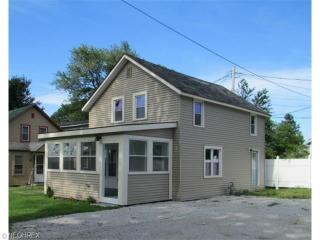 5024 Doctors Dr, Geneva On The Lake, OH 44041-9737