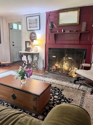 343 Beacon Dr, North Kingstown RI  02852-4630 exterior