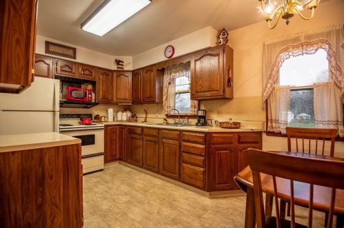 780 Donna Dr, Hermitage PA  16148-2938 exterior