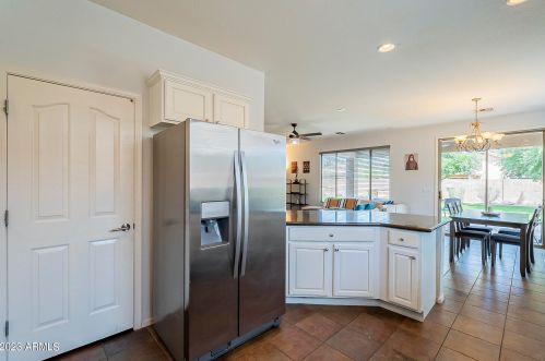 2118 Glacier Pl, Chandler AZ 85249-5545 exterior