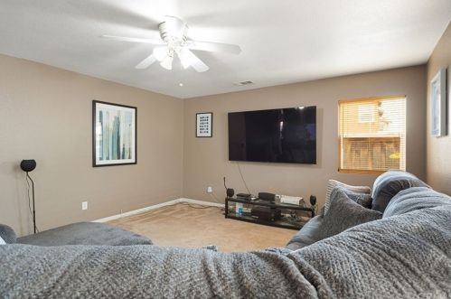 45008 Starina St, Lake Elsinore CA  92532-1515 exterior