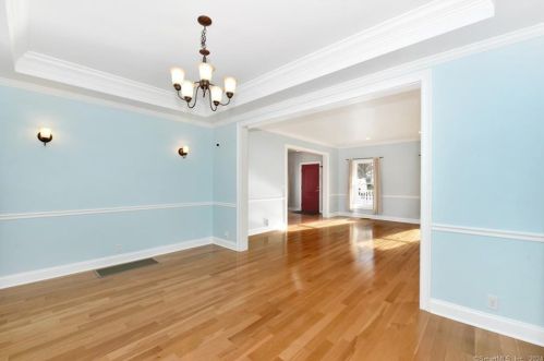 6 Nolan St, Norwalk CT  06850-2525 exterior