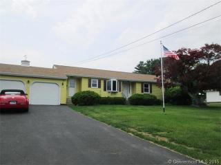 9 Albacore Dr, Waterford, CT 06385-2601