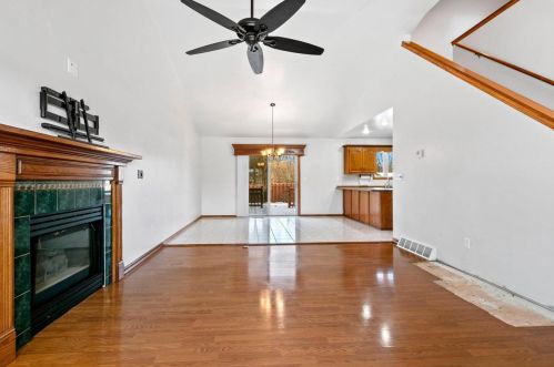 1046 Melody Dr, Green Bay WI  54303-6375 exterior