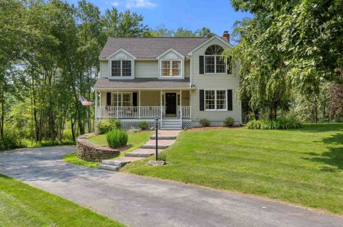 132 Farley Rd, Hollis, NH 03049-5917