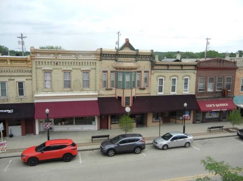 111 Fulton St, Edgerton WI  53534-1876 exterior