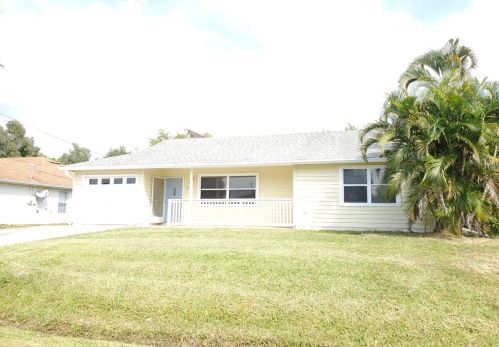 2317 Norton St, Fort Pierce, FL 34953-2261