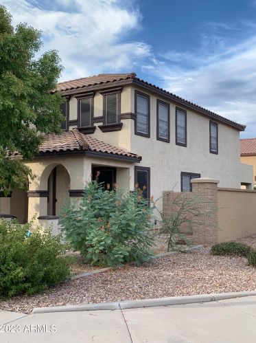 18479 Hayden Dr, Sun City, AZ 85374-3940