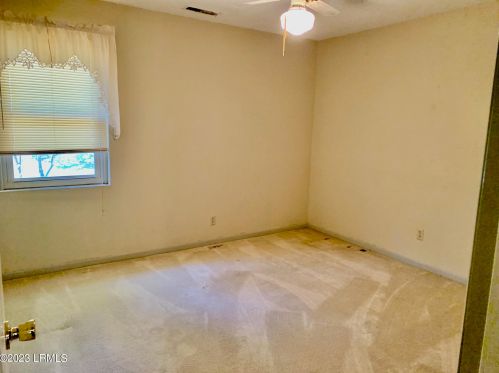 927 Magnolia Bluff Cir, Beaufort SC  29902-6921 exterior