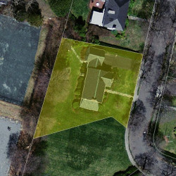 35 Pickwick Rd, Newton MA  02465-2818 aerial view