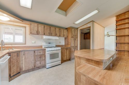 20235 Guffy Ln, Wildomar CA 92595-8798 exterior