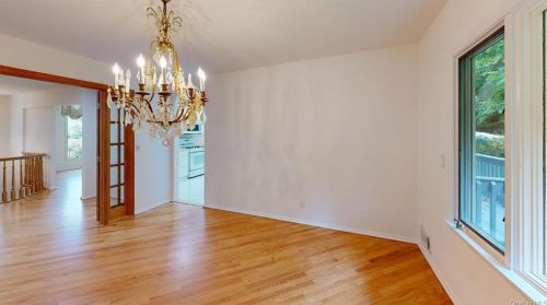 76 Gail Dr, New Rochelle NY  10805-2113 exterior