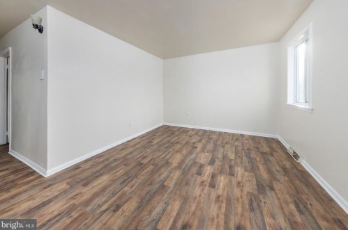 225 Station Ave, West Deptford NJ  08093-1143 exterior