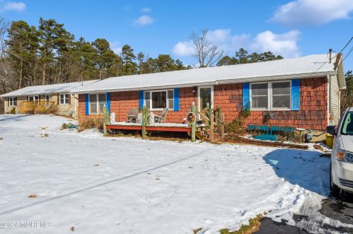 151 Cassville Rd, Jackson Twp, NJ 08527-4714