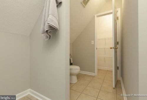 277 Black Cub Run Ln, Harpers Ferry WV  25425-6805 exterior