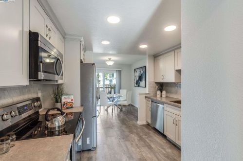 2787 Sierra Village Ct, San Jose, CA 95132-2766