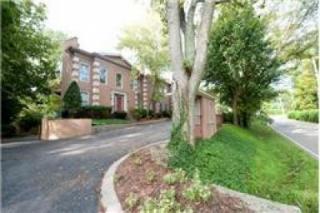 3023 Woodlawn Dr, Nashville, TN 37215-1140