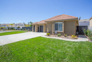 23219 Joaquin Ridge Dr, Murrieta, CA 92562-3235