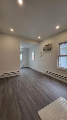 315 Revere Ave, Bronx, NY 10465-3013