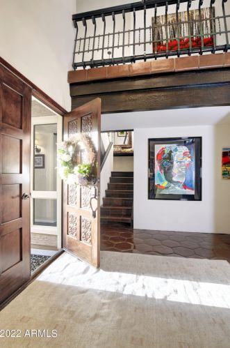 10643 11th Pl, Phoenix, AZ 85020-1122