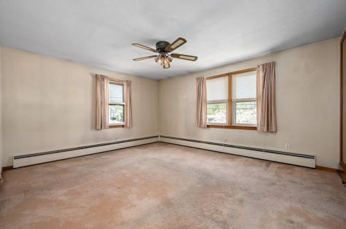 128 Tiogue Ave, Coventry RI 02816-6491 exterior