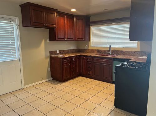 17705 Ibbetson Ave, Bellflower, CA 90706-6737