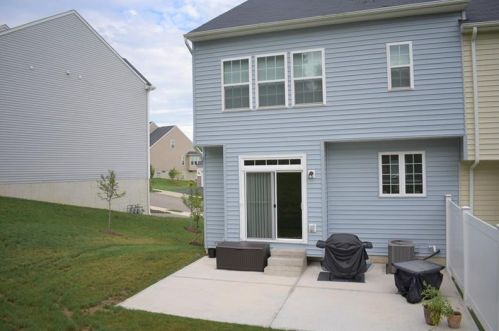 129 Craig St, Imperial PA  15126-9743 exterior