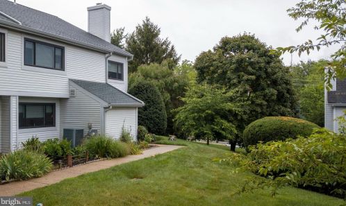 605 Independence Dr, Harleysville, PA 57307-3961