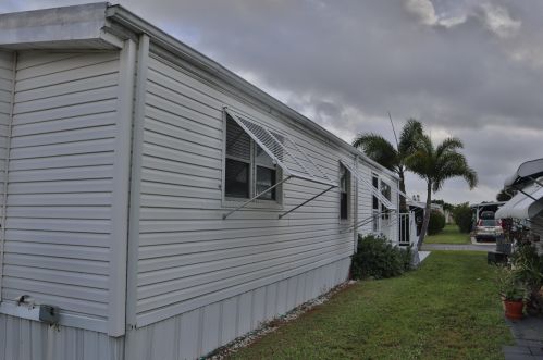 38010 Frenchmans Bay, Boynton Beach FL  33436-1958 exterior