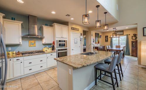 10888 White Sage Dr, Tucson, AZ 85747-9668