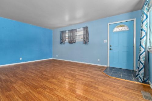 54 Lawson St, Menasha, WI 54952-3320