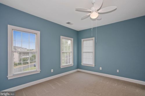 168 Positano Ct, Purcellville VA  20132-5815 exterior