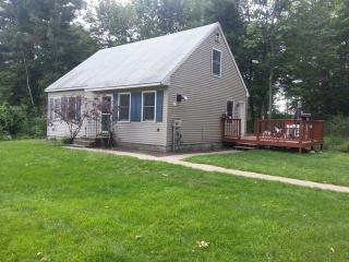 30 Stone Post Cir, Raymond, NH 03077-1502