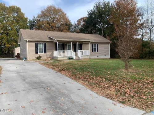 508 Hallie Long Ln, Burlington, NC 27217-9437