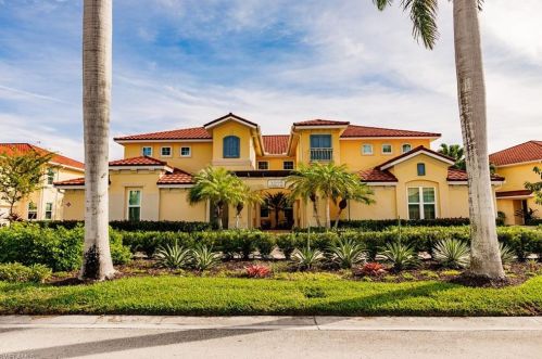 1272 Rialto Way, Naples, FL 34114-7867
